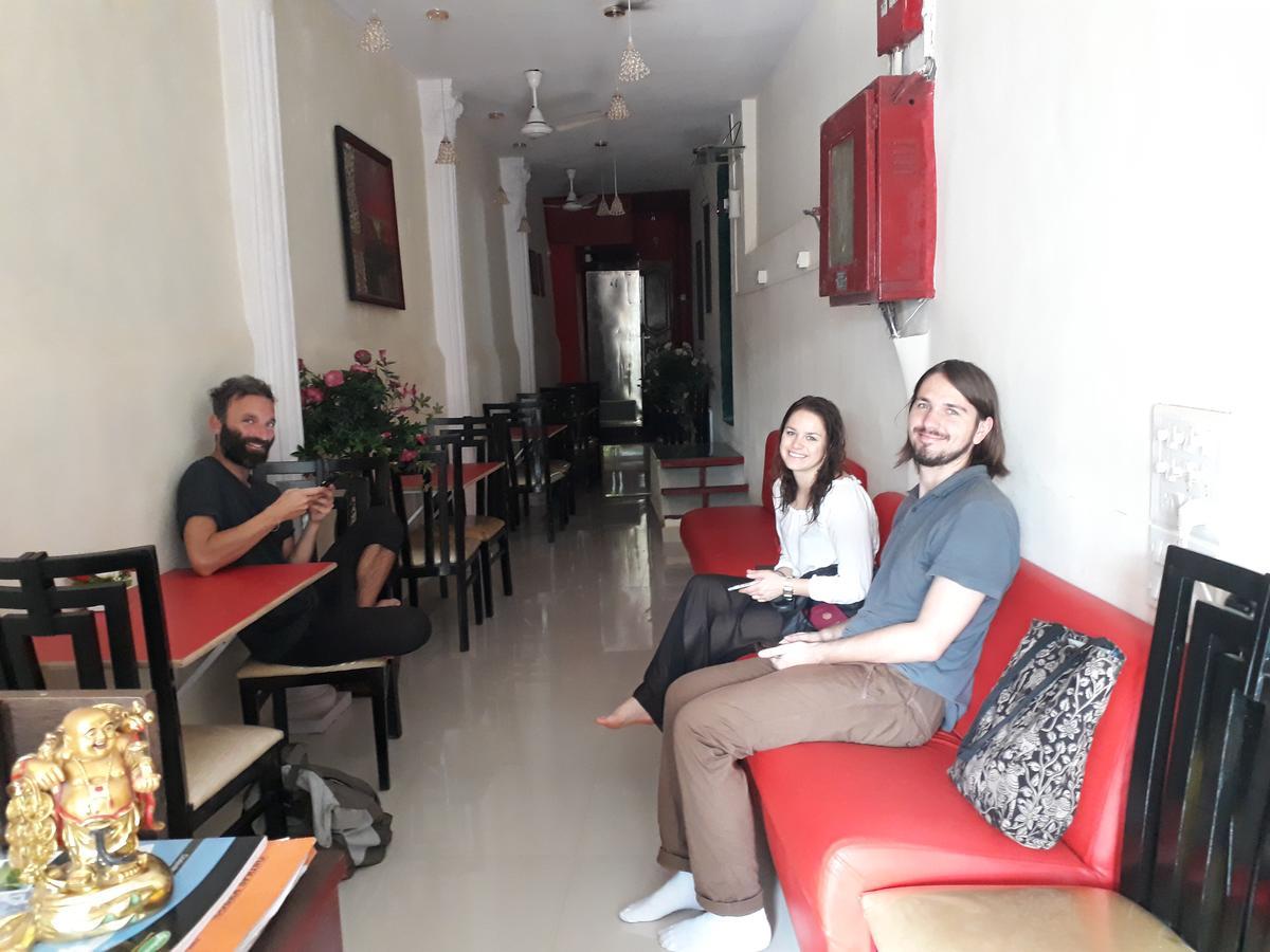 Town Hostel Mumbai - Ac Dormitory エクステリア 写真