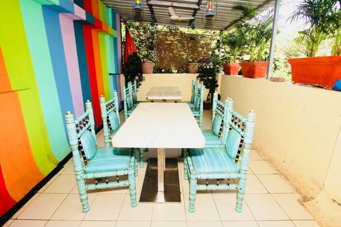 Town Hostel Mumbai - Ac Dormitory エクステリア 写真