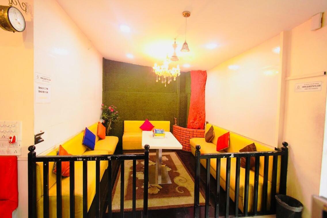 Town Hostel Mumbai - Ac Dormitory エクステリア 写真