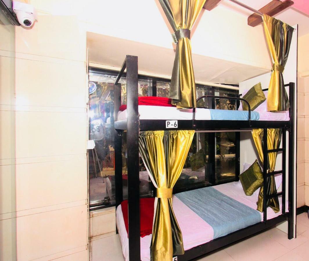 Town Hostel Mumbai - Ac Dormitory エクステリア 写真